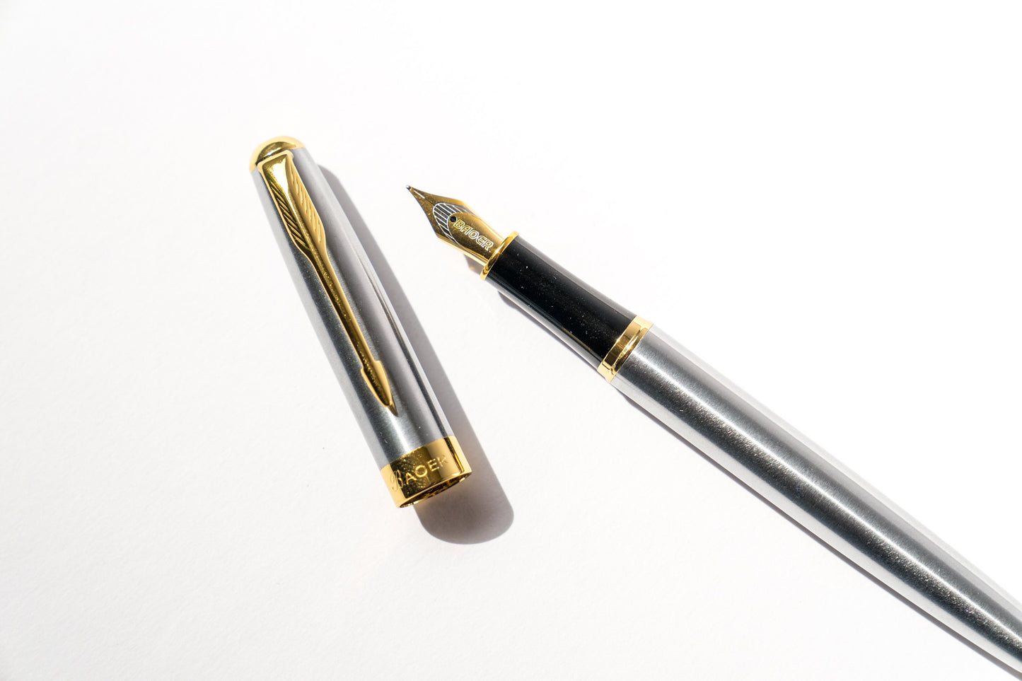 Elegant Stainless Steel Fountain Pen - Refillable Calligraphy Pen with Vintage Design