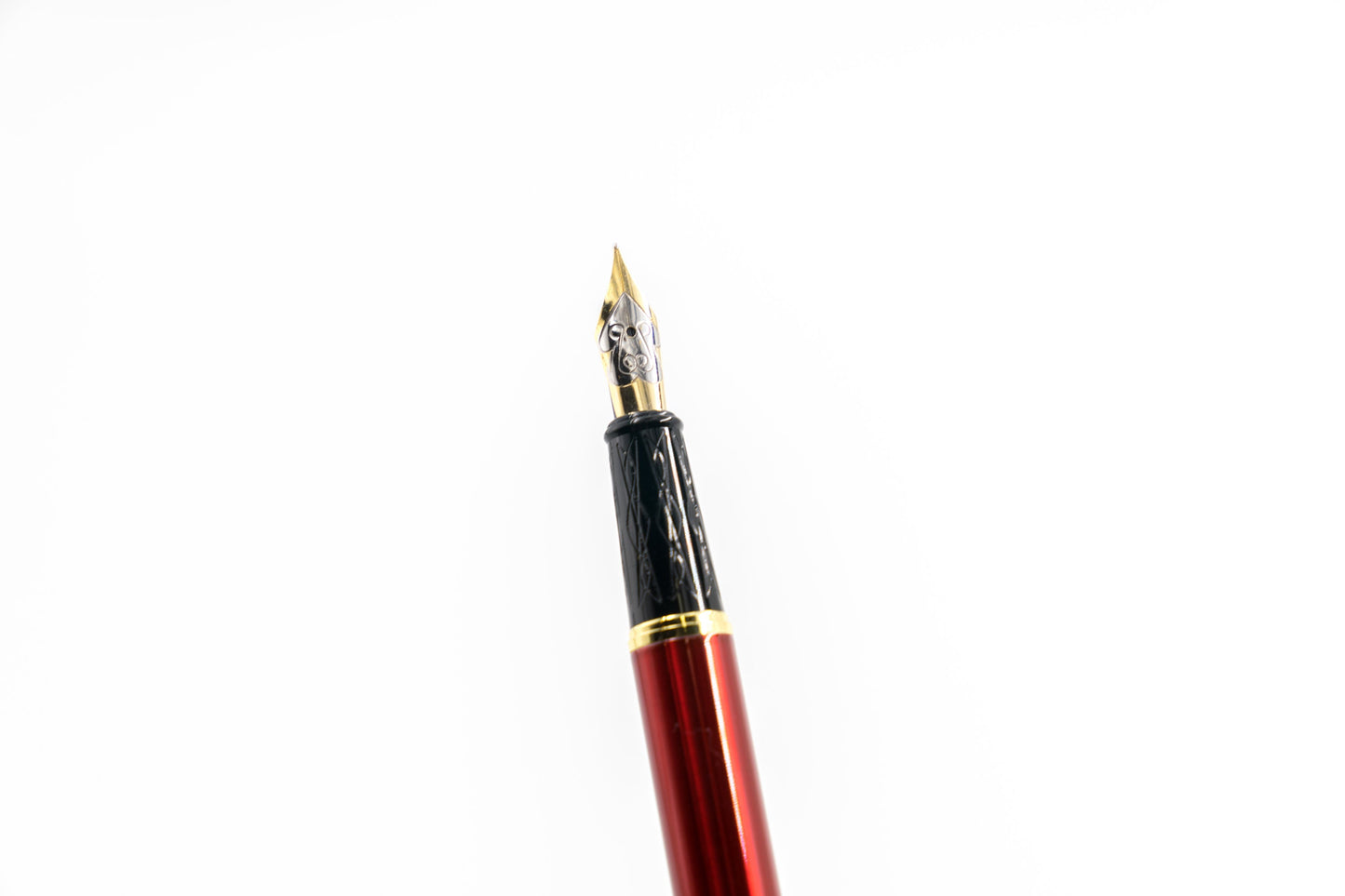 Luxury Fountain Pen - Refillable Calligraphy Tool in Red and Gold