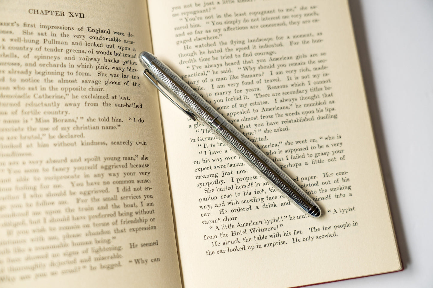 Silver Stainless Steel Fountain Pen - Vintage Refillable Calligraphy Pen with Medium Nib