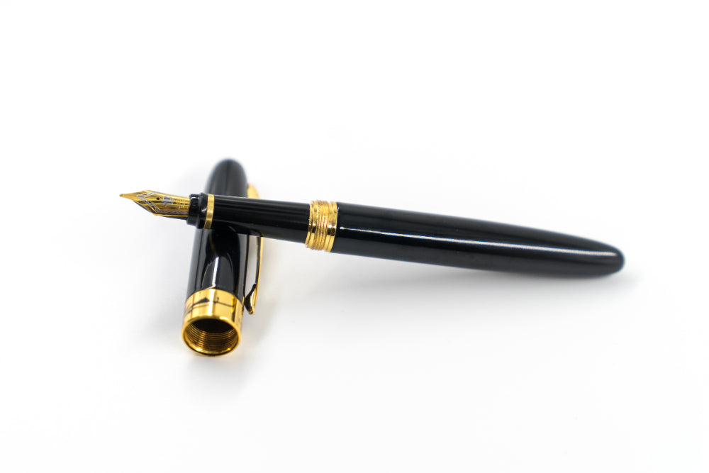 Dapper 007 - Black Fountain Pen with Gold Detailing